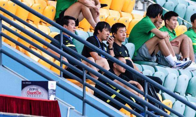 谢峰与国安有缘无分：7年助教2次救火这次再度梦碎