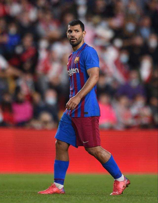 1635862589334015988.jpg 阿圭罗.jpg