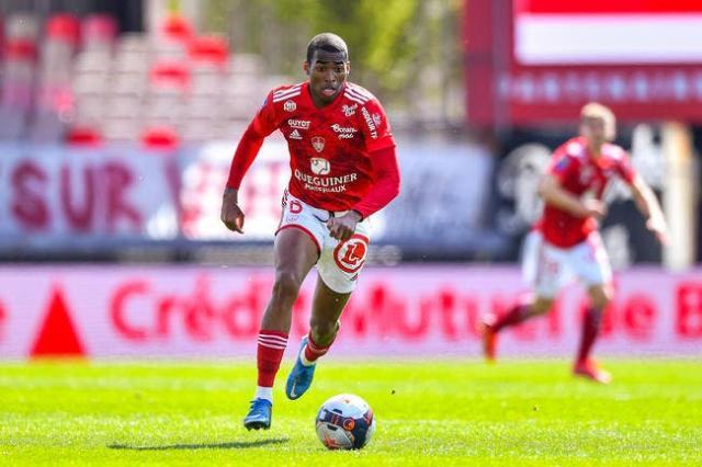 1621996247622085992.jpg 1621996247622085992.jpg